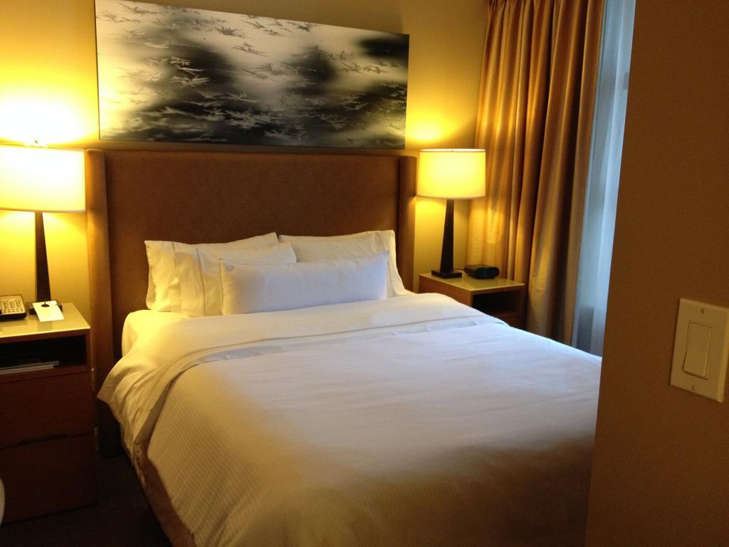 The Westin By Latour Lejlighedshotel Whistler Værelse billede