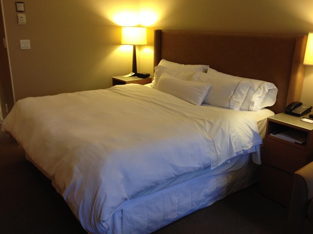 The Westin By Latour Lejlighedshotel Whistler Værelse billede