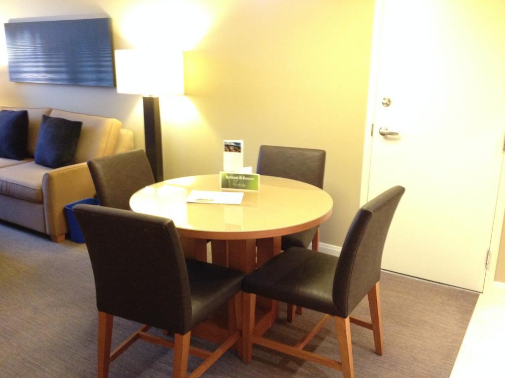 The Westin By Latour Lejlighedshotel Whistler Værelse billede