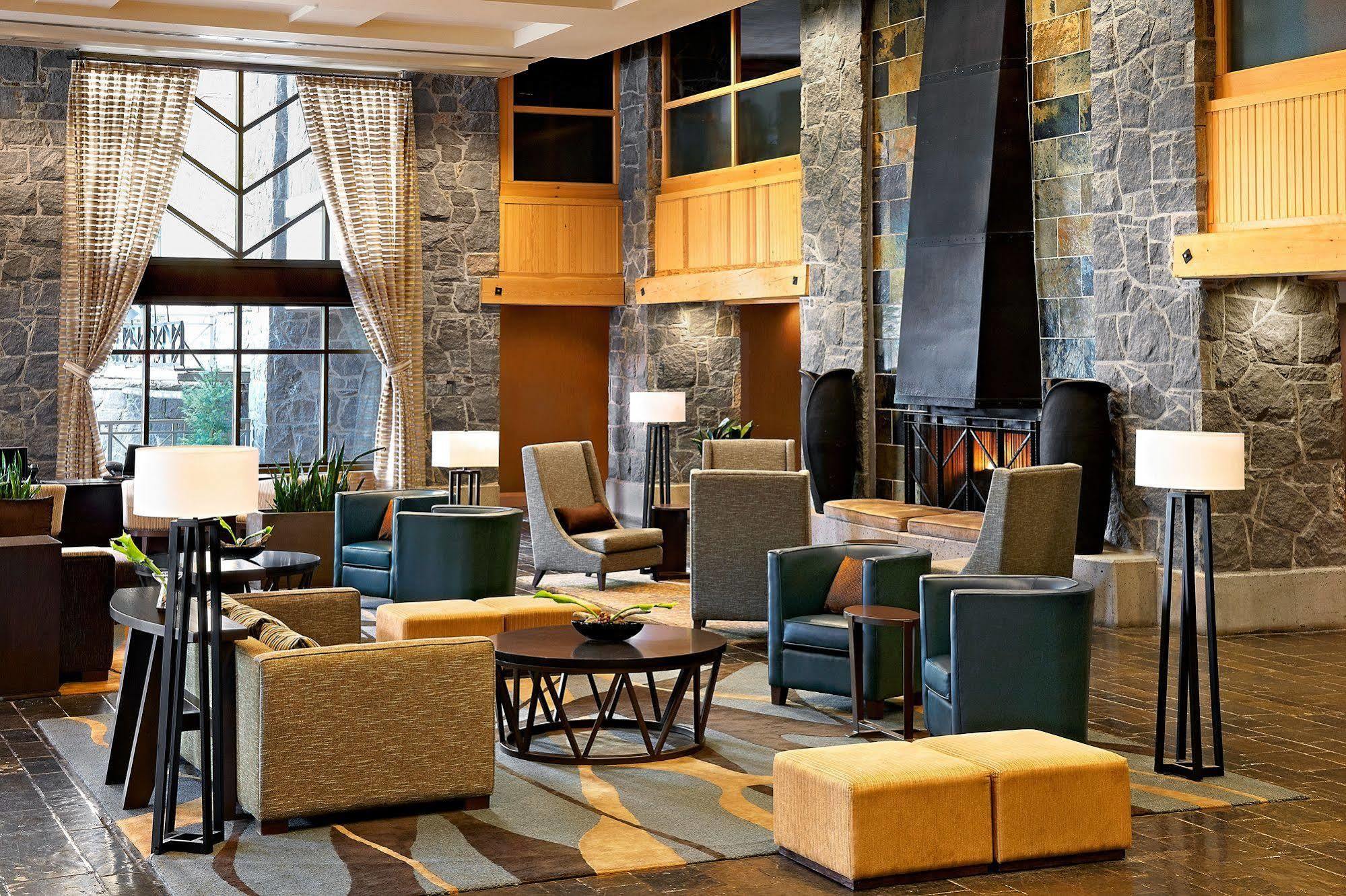 The Westin By Latour Lejlighedshotel Whistler Eksteriør billede